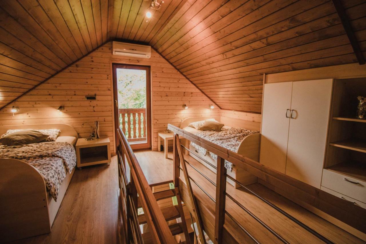 Lazec Country House Villa Pluznje Eksteriør billede